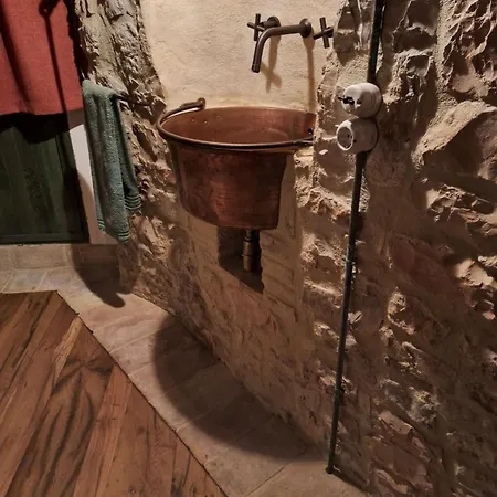 Casa Vecchia *